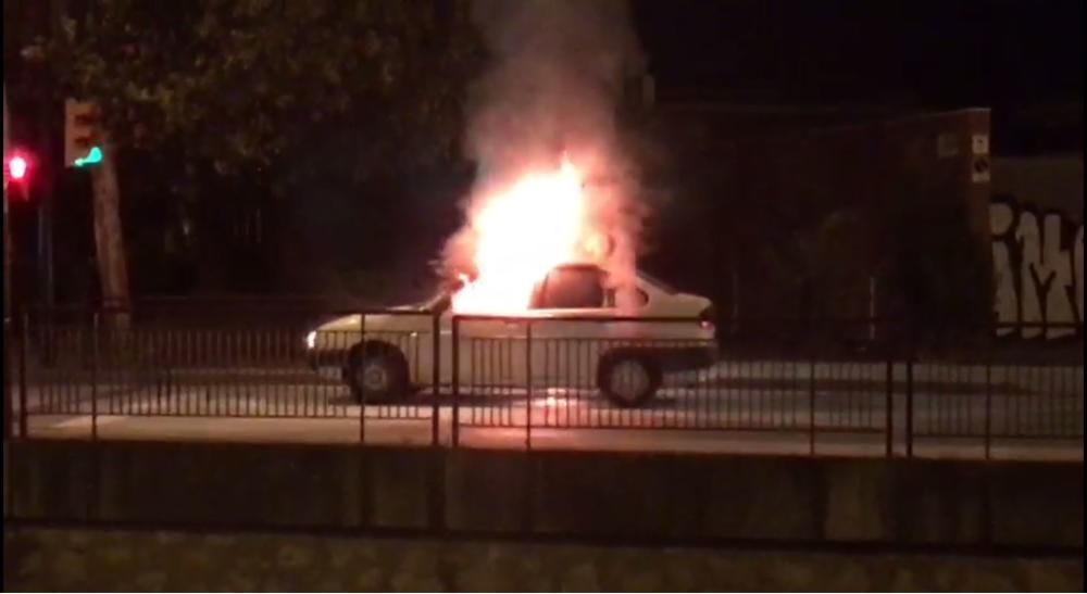 Crema un cotxe a la ciutat de Girona