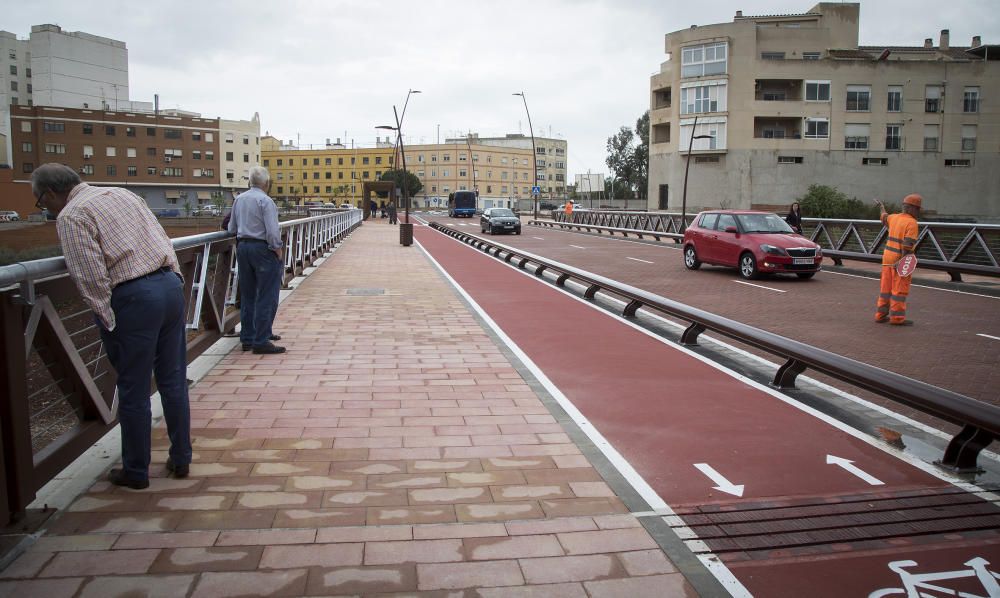 Apertura nuevo puente sobre el Riu Sec