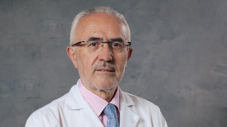 El Colegio de Médicos premia al oncólogo Vicente Guillem