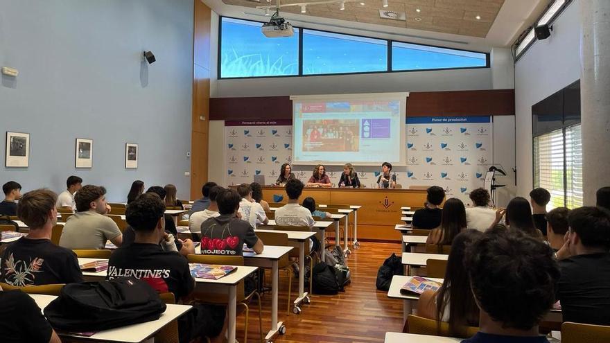 El Campus Igualada-UdL dona la benvinguda a 302 nous estudiants