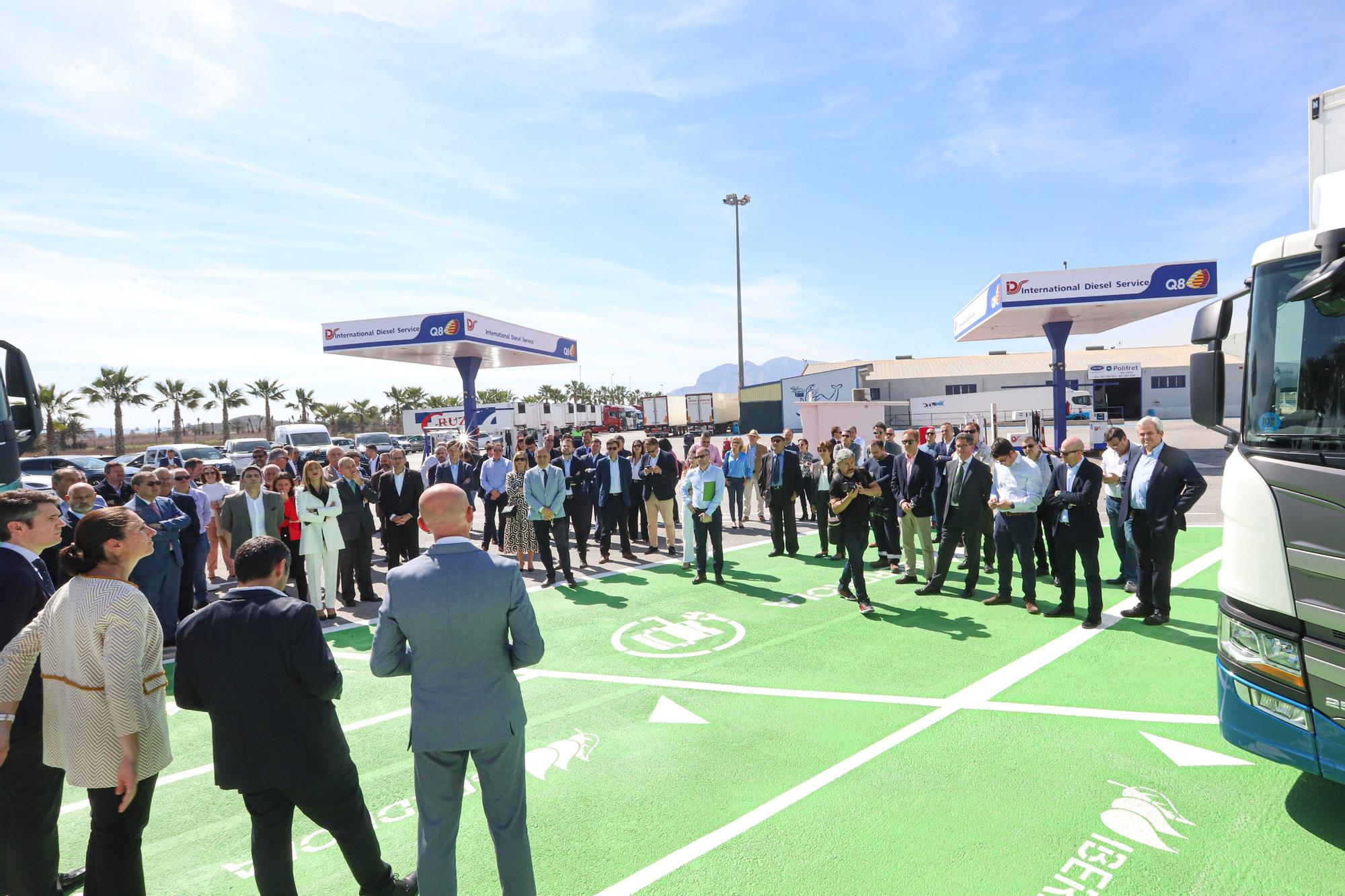 Inauguran en San Isidro el primer punto de recarga eléctrica del corredor mediterráneo para el transporte pesado