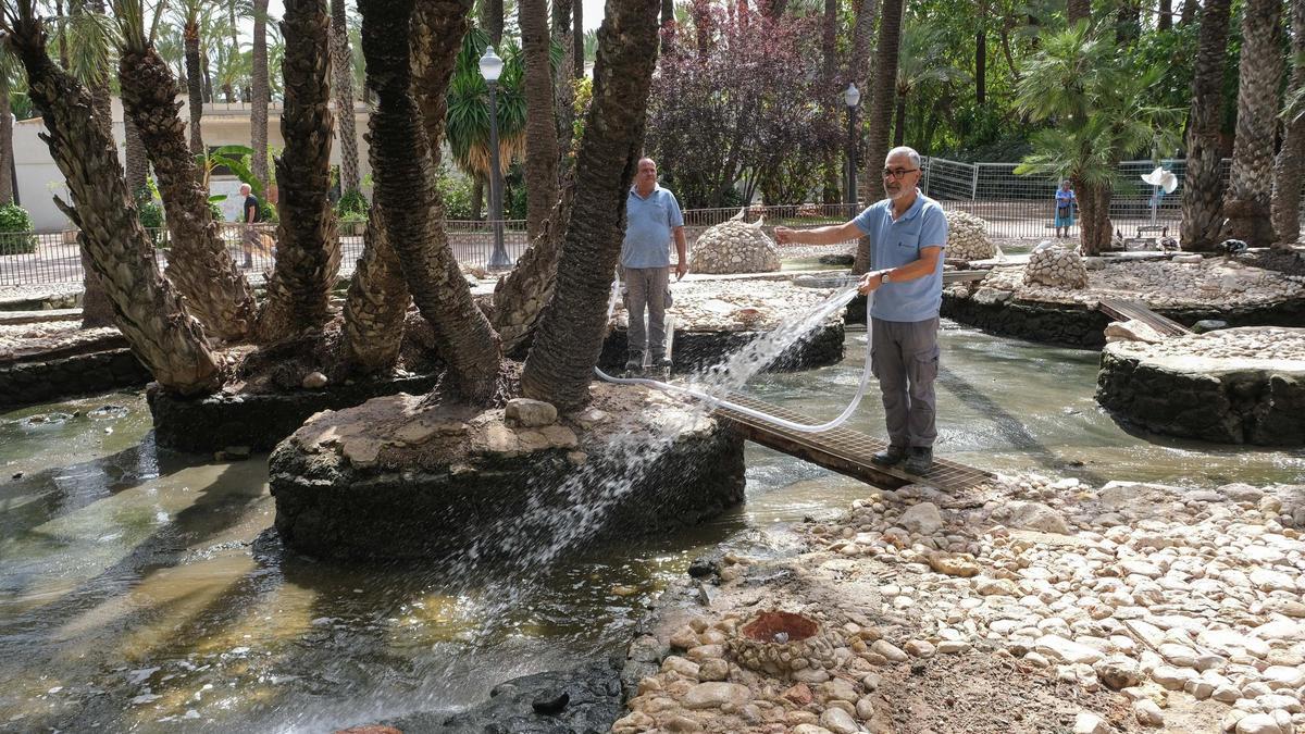 Limpieza en el Parque Municipal, en una imagen de archvio