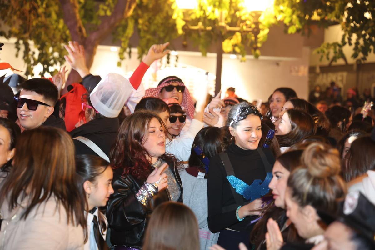 Viernes Ramblero: un Carnaval atípico llena las calles de Alicante