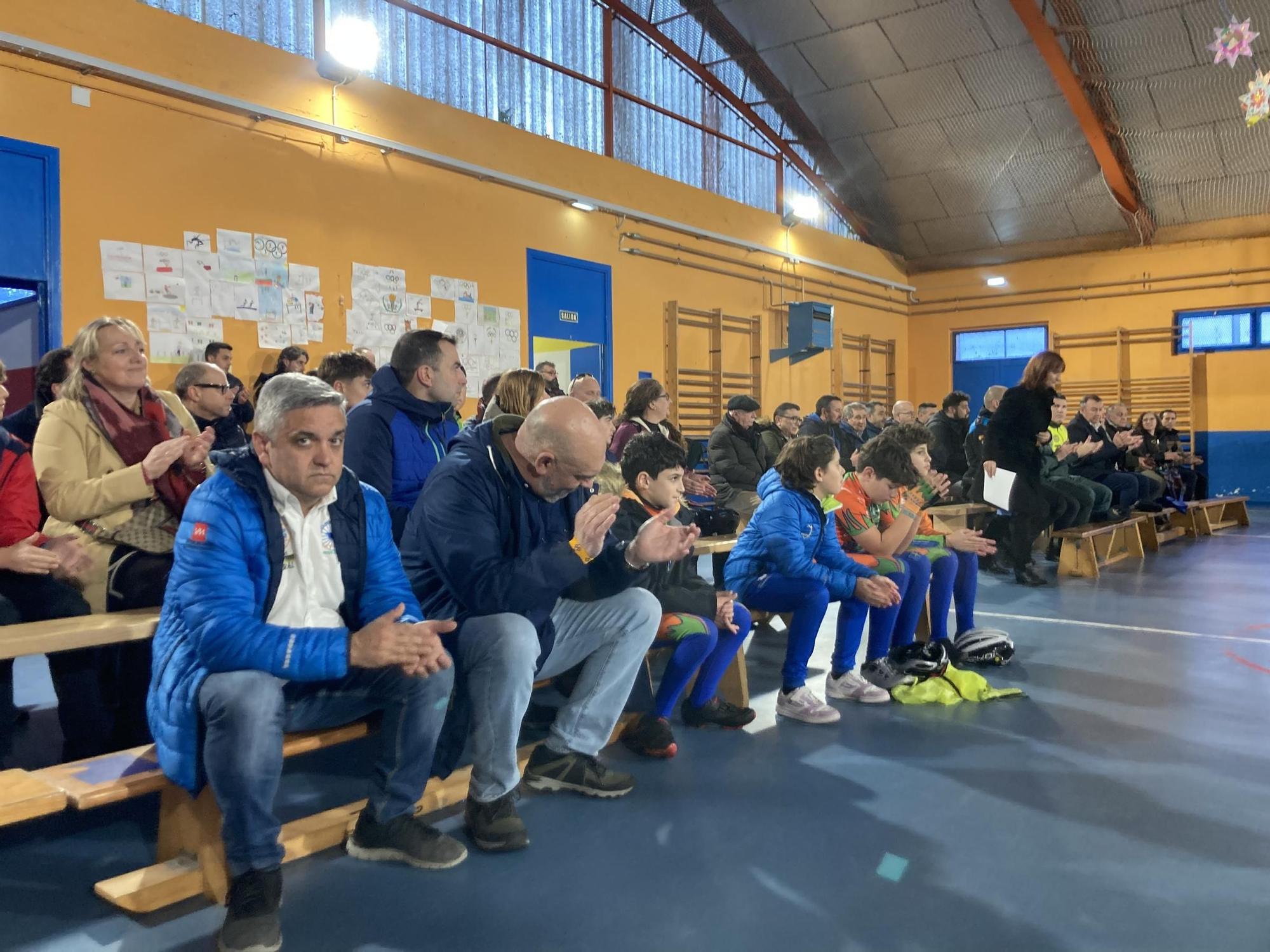 Sentido y unánime homenaje en Grado al Guardia Civil fallecido Dámaso Alonso