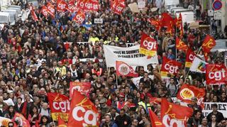 Crece la protesta contra la reforma laboral de Hollande