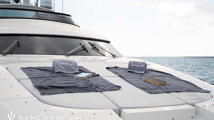 Leo Messi navega en Ibiza en un yate que se alquila por 52.500 euros a la semana