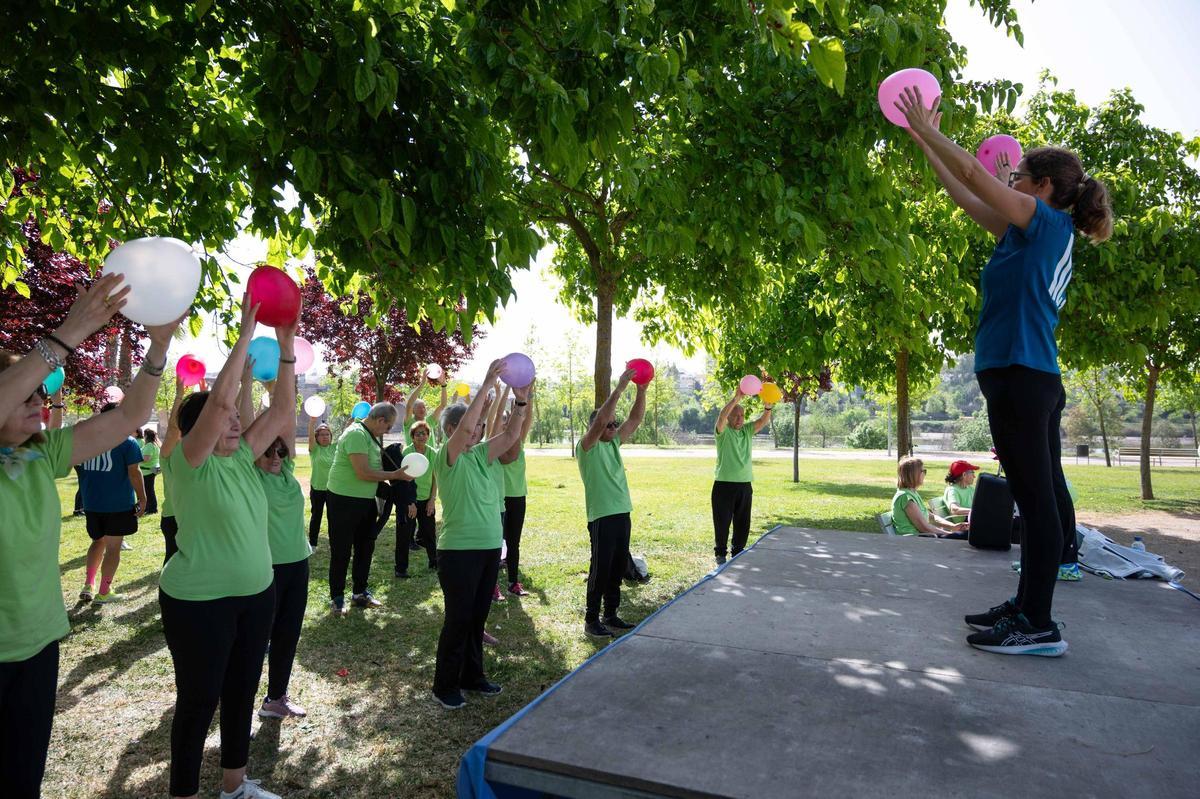 Fotogalería | Una jornada de deporte para los mayores de Badajoz