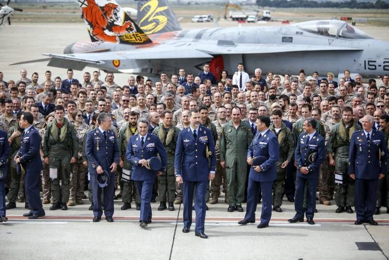 Fotogalería de la visita de Felipe VI a la Base Aérea de Zaragoza