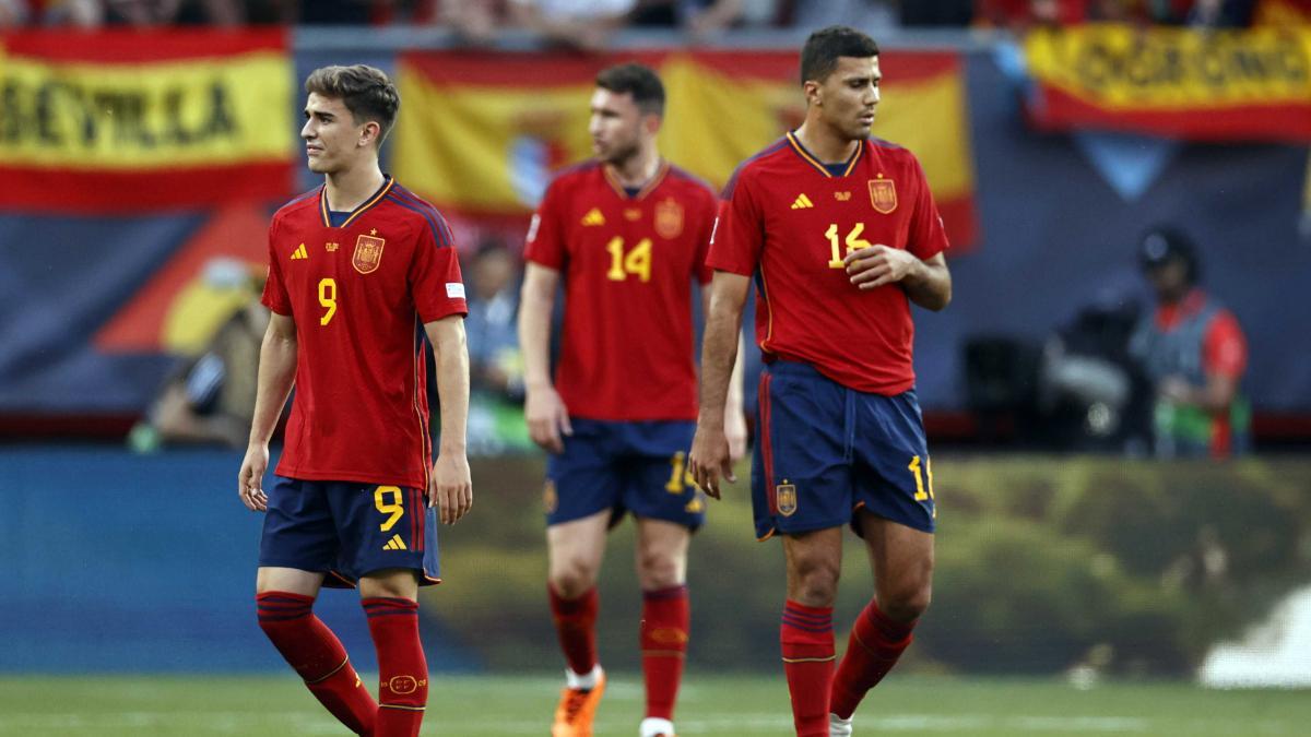 La imágen del día: La charla técnica de la selección española