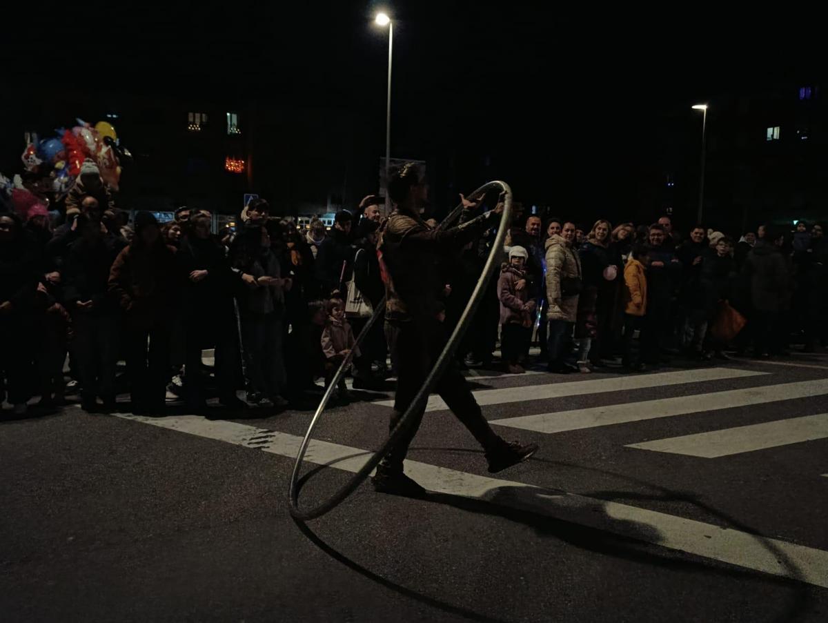 Los Reyes desbordan Lugones en una cabalgata de récord