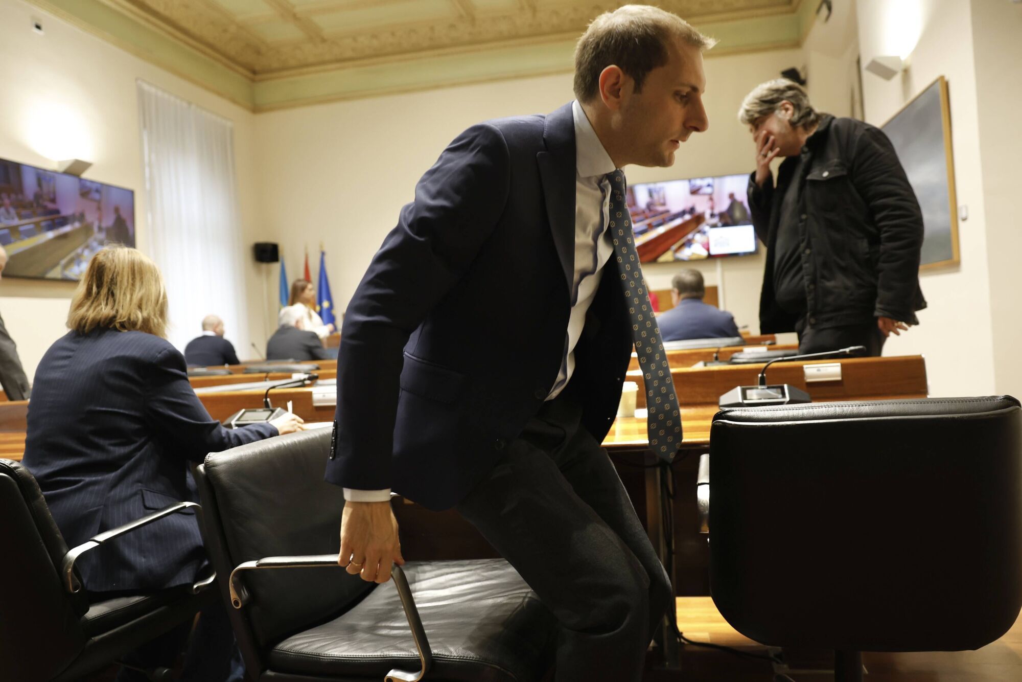 EN IMÁGENES: Así fue la votación para formar la comisión de investigación sobre el accidente minero de Cerredo en  la Junta.