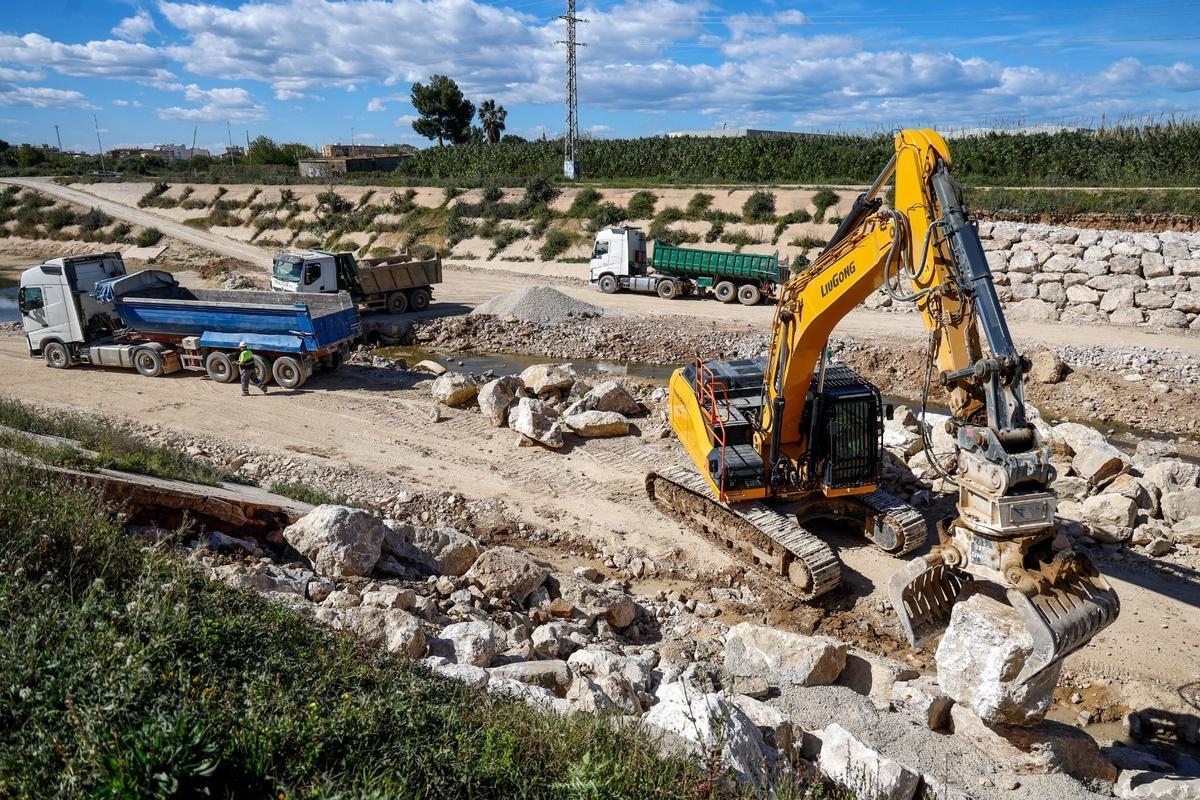 Obras en el barranco del Poyo