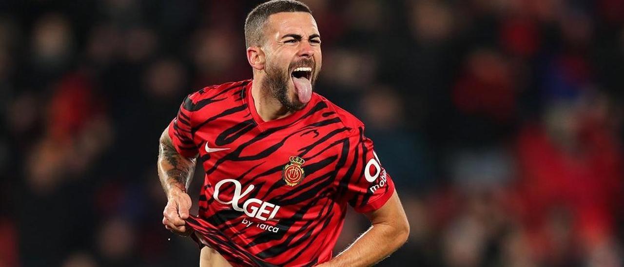 Dani Rodríguez celebra el gol del triunfo ante el Celta.