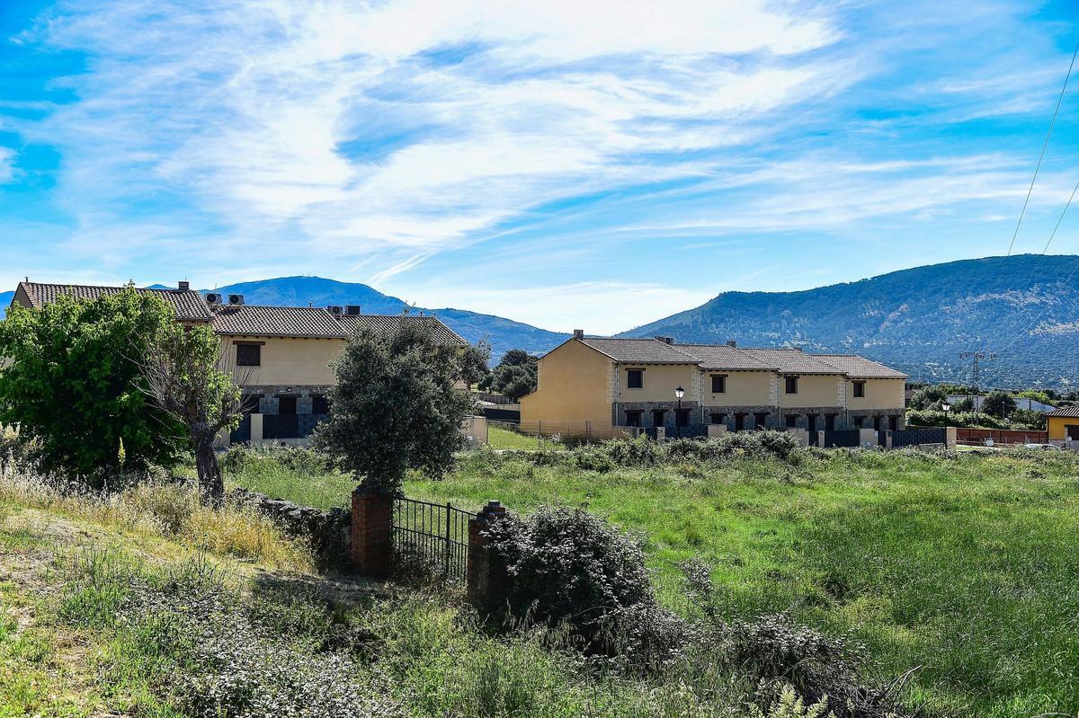 Fotogalería | El tirón de la vivienda nueva en Oliva de Plasencia Fotogalería | El tirón de la vivienda nueva en Oliva de Plasencia