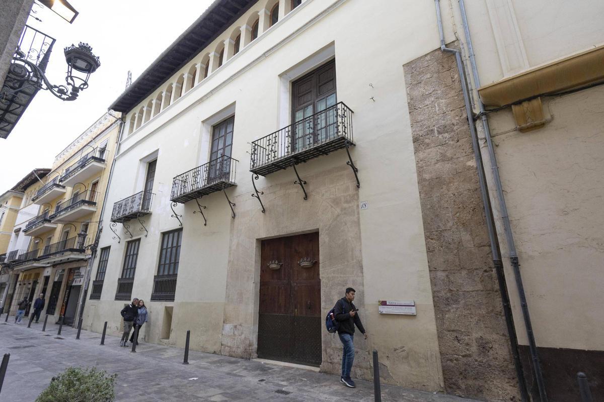 El palacio del marqués de Montortal, en la calle Montcada de Xàtiva, este viernes.