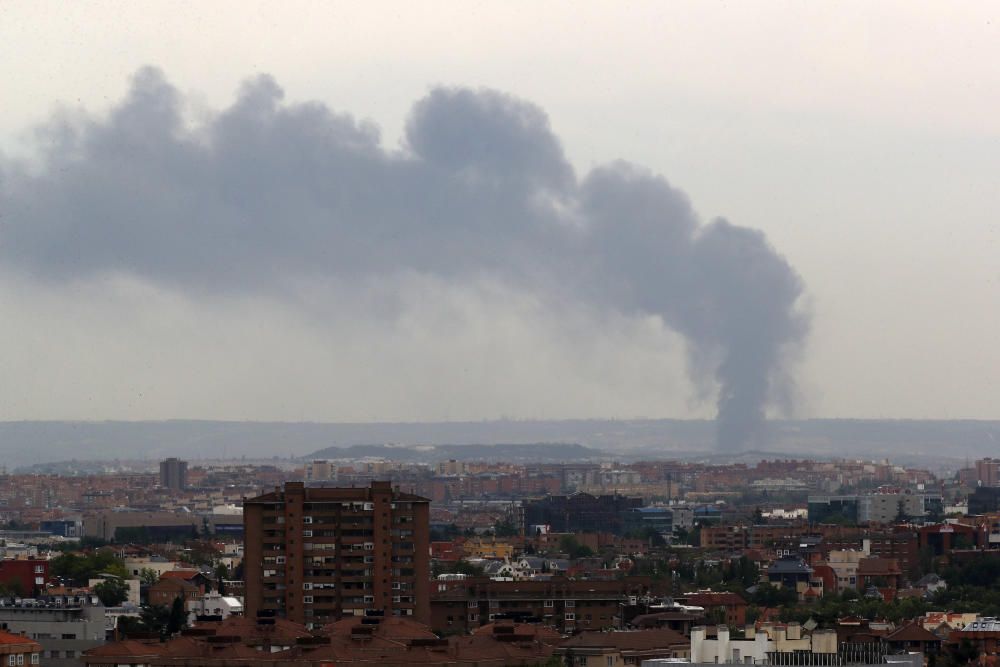 QUINCE HERIDOS EN EXPLOSIONES EN UNA NAVE DE ...