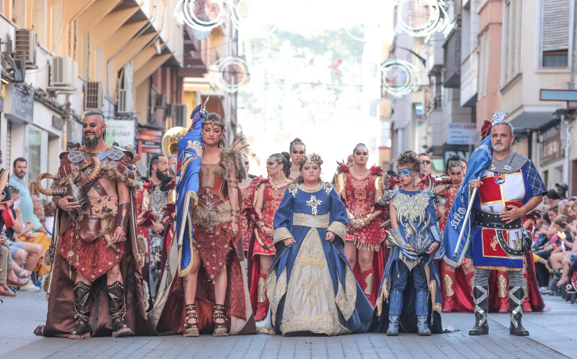 Así ha sido la procesión y traslado de San Antón a su ermita, último acto de las fiestas de Elda