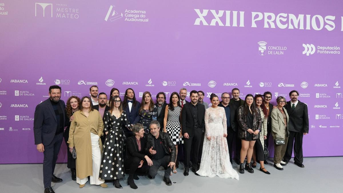 Desfile de artistas y políticos por la alfombra roja en el Lalín Arena