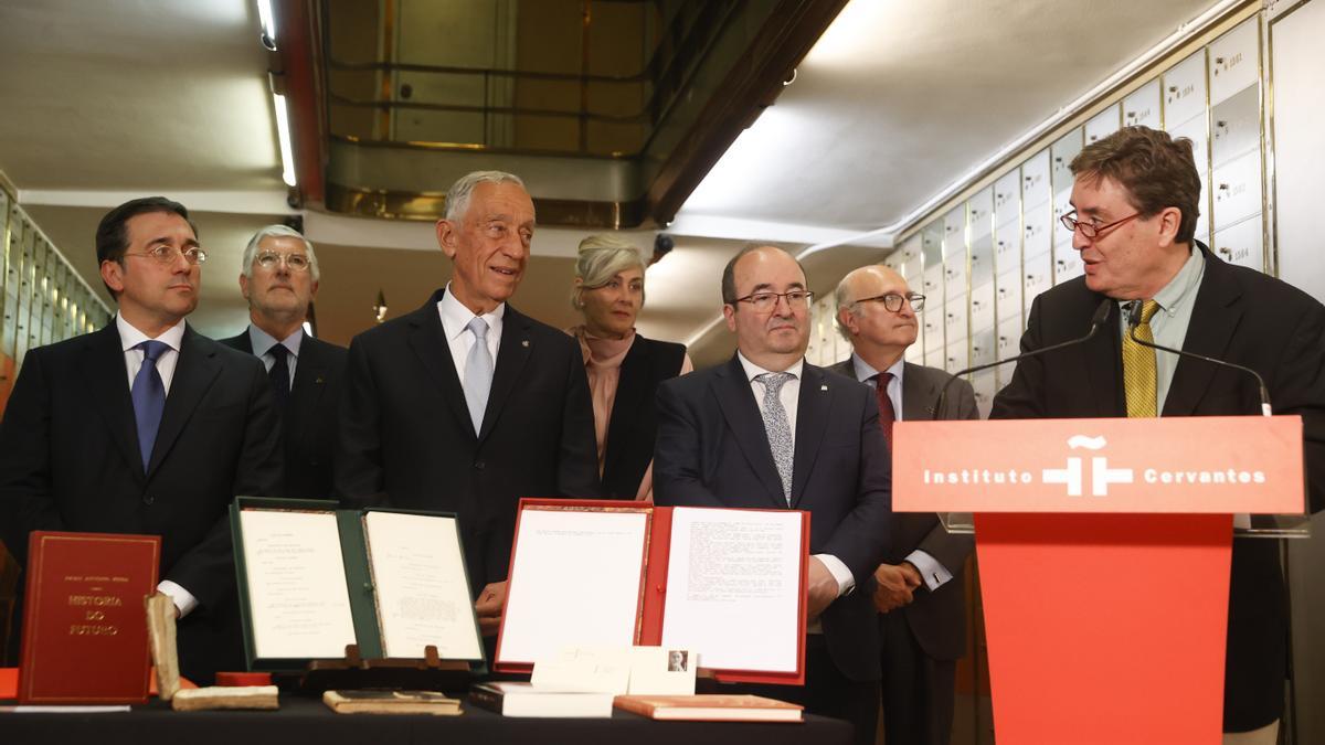 Acto de entrega del legado ‘in memoriam’ de José Saramago a la Caja de las Letras del Instituto Cervantes.