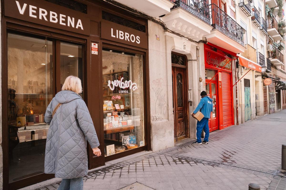 Verbena Libros se encuentra en la calle Tabernillas de Madrid.