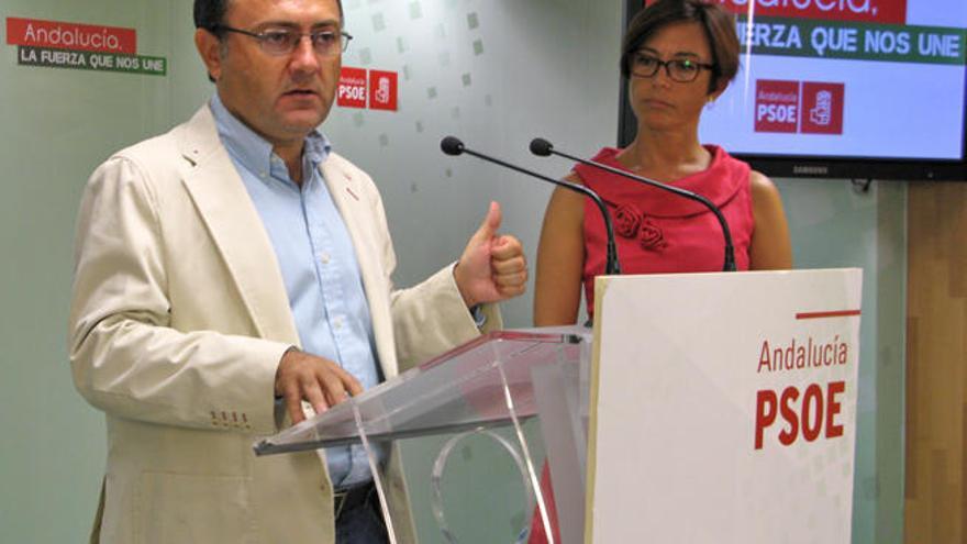 Heredia y Gámez, ayer en rueda de prensa.