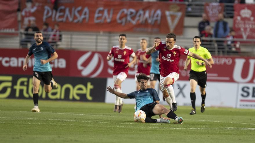 El Real Murcia, de empate en empate y fuera del play off