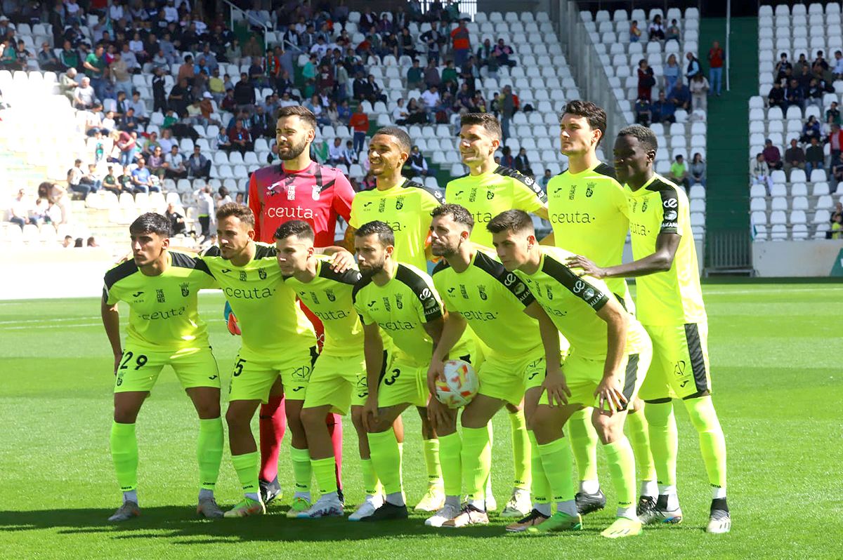 Las imágenes de la afición en el Córdoba CF - Ceuta