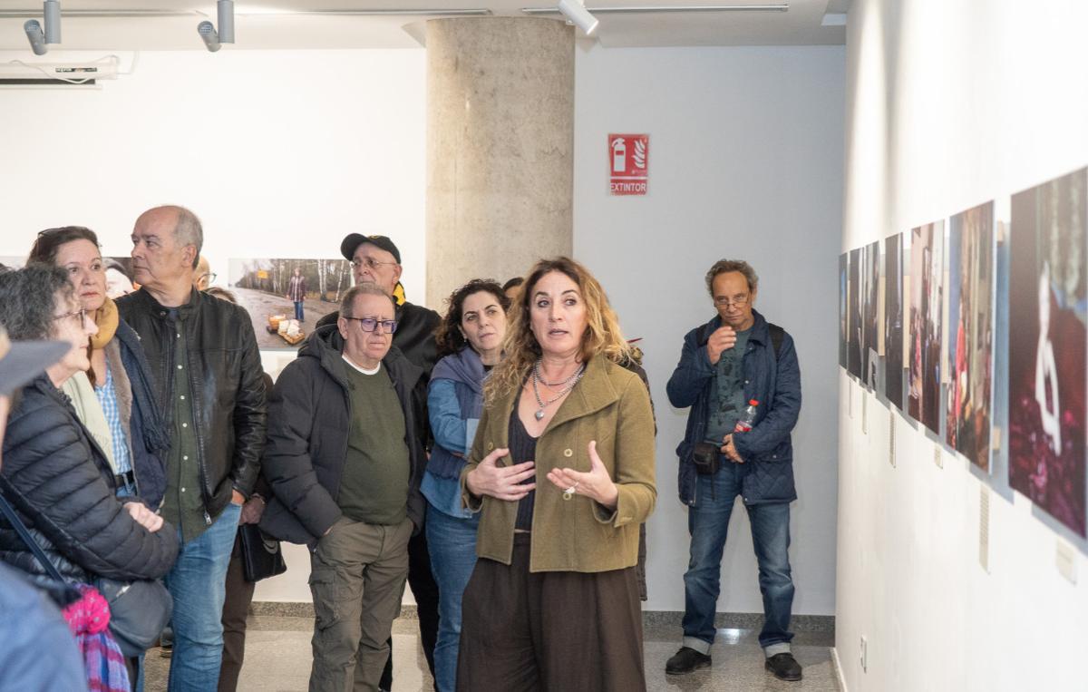 Quintina Valero durante la inauguración de la exposición en la sala Dora Catarineu.