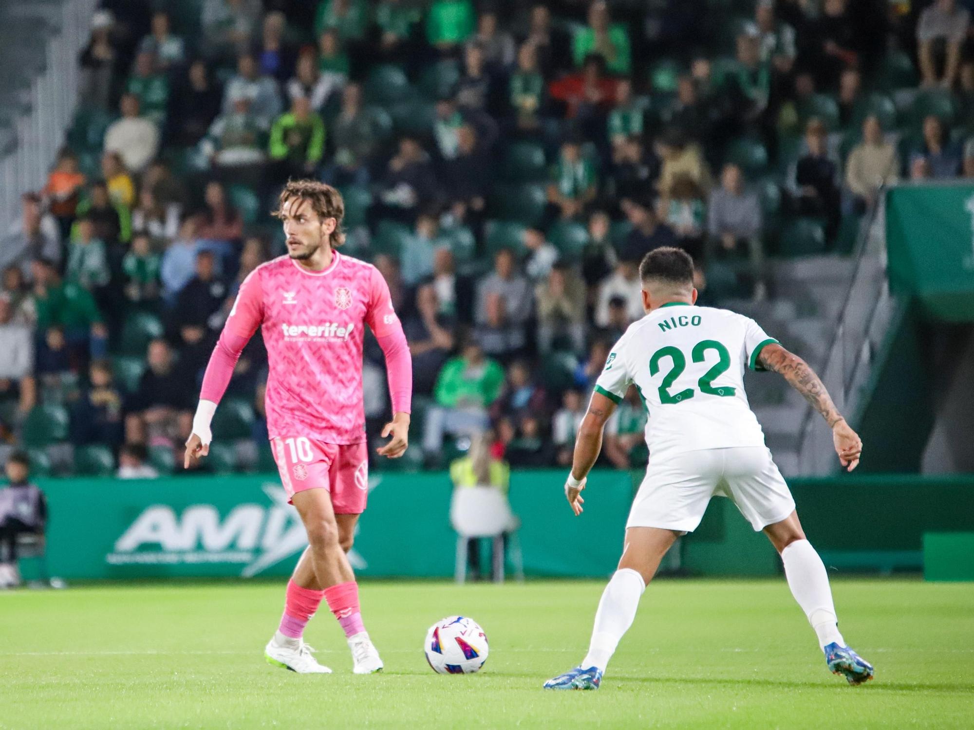 El partido del Elche CF - CD Tenerife, en imágenes