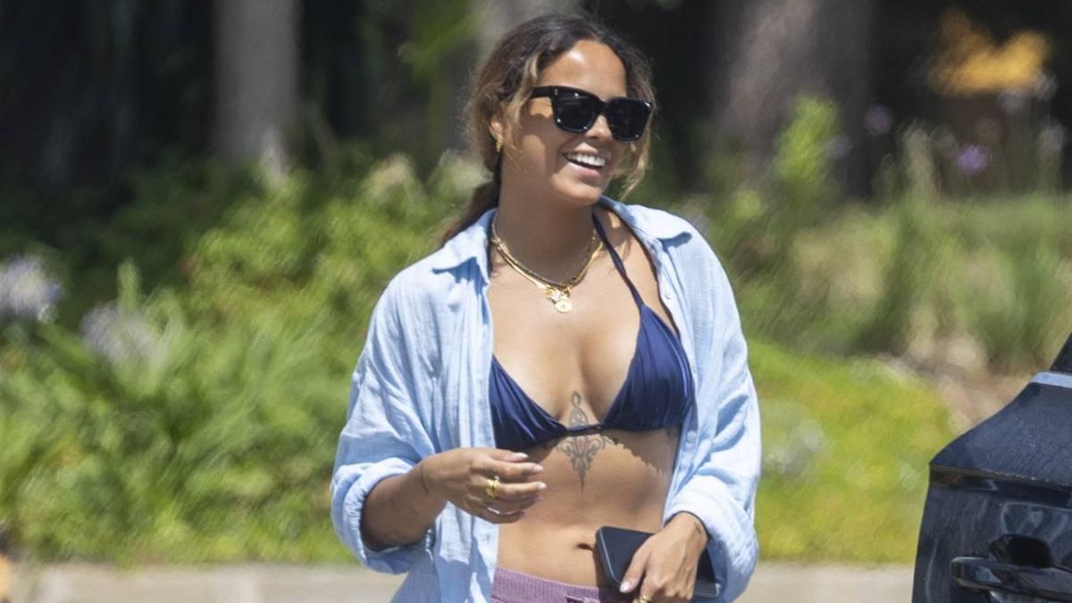 Gloria Camila le da portazo a la familia de Michu y se va de vacaciones con su sobrina