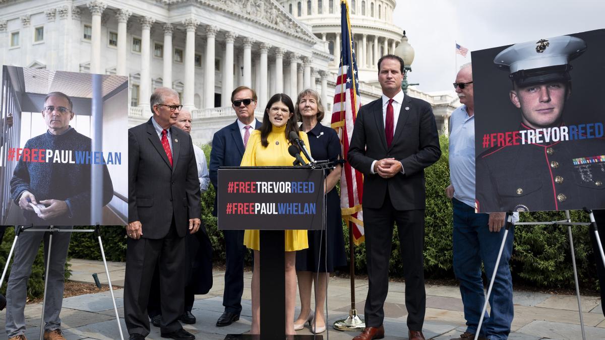 Congresistas de Estados Unidos denunciando la situación de los ciudadanos estadounidenses Trevor Reed y Paul Whelan