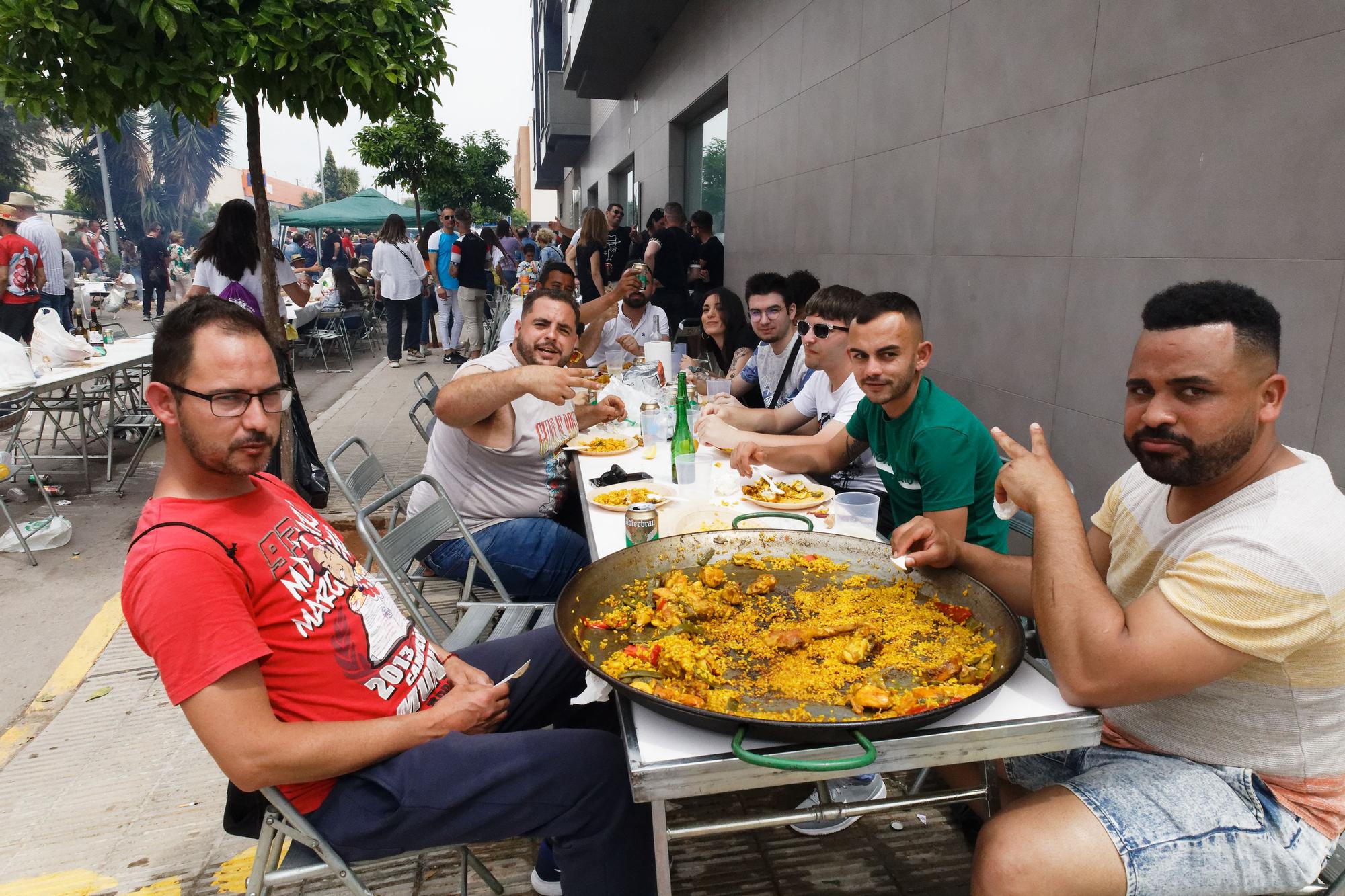 ¡Búscate en la macrogalería! Castellón vive un puente de fiestas en los municipios