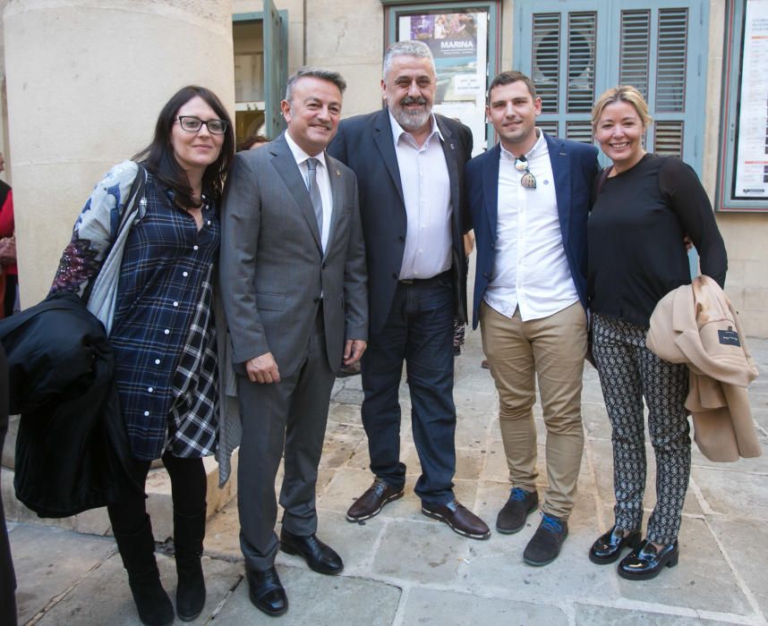 La Generalitat en pleno celebra en Alicante las cuatro décadas de la Carta Magna con un acto institucional en el Teatro Principal que llega en medio de los ataques al modelo territorial y de la alerta ultra.