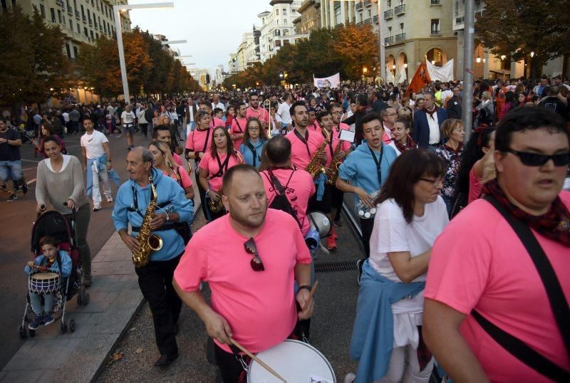 Las peñas de la Federación vuelven a tomar la calle en su maratón de charangas