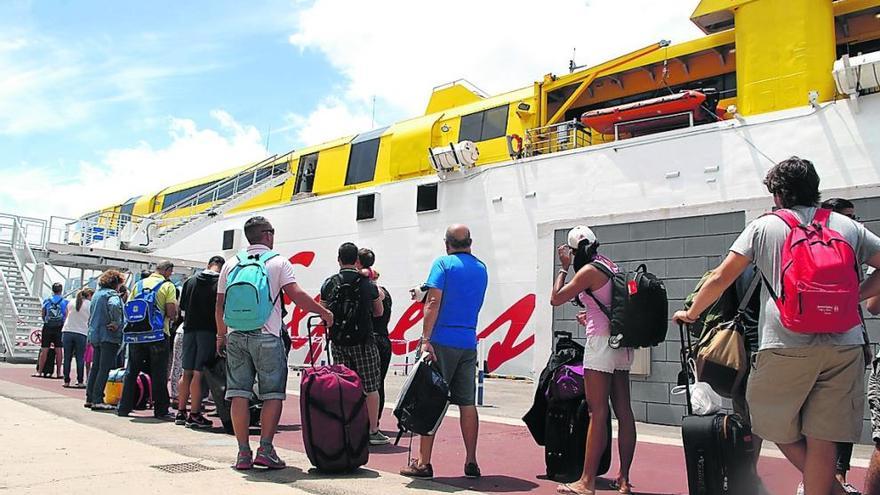 Fuerteventura se afianza como destino estrella de la Semana Santa por barco