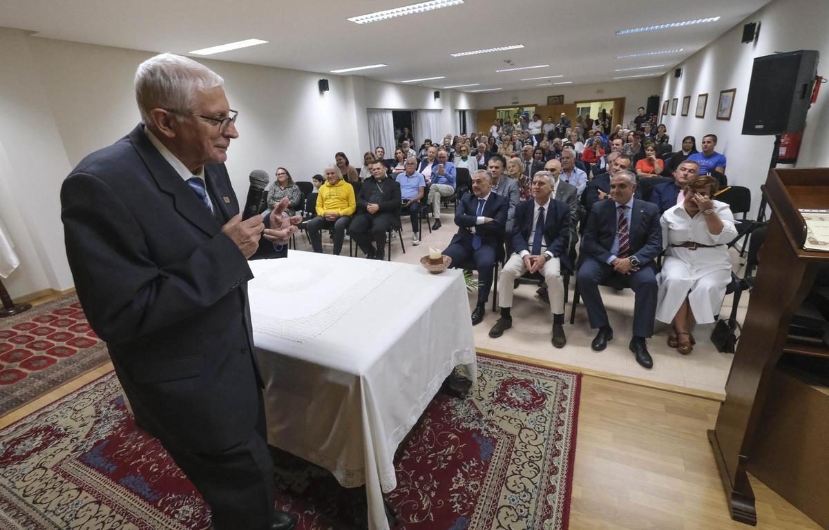 Acto de la Obra Social homenaje a los voluntarios ejemplares. Acto de la Obra Social homenaje a los voluntarios ejemplares.