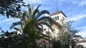 Fotografía del edificio del hotel boutique Sitges Royal Rooms.