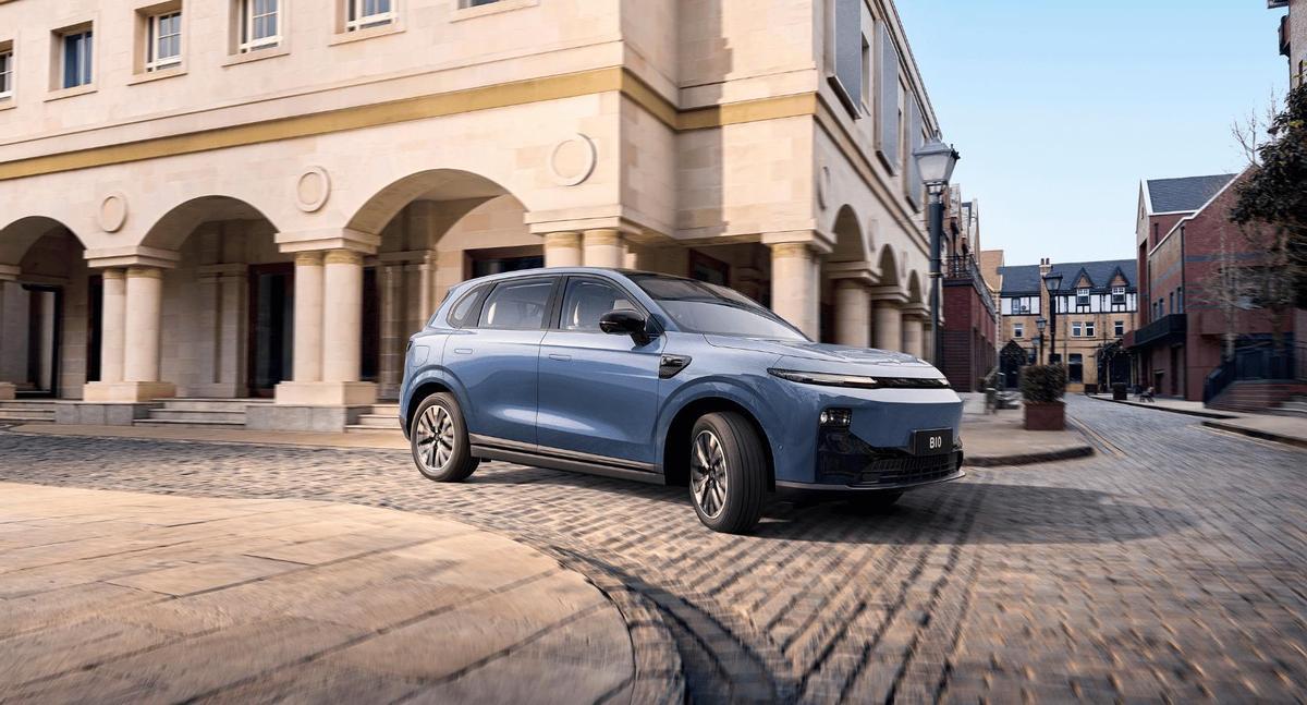 El Leapmotor B10 irrumpe en el segmento C-SUV con 218 CV desde 23.000 euros