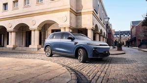 El Leapmotor B10 irrumpe en el segmento C-SUV con 218 CV desde 23.000 euros