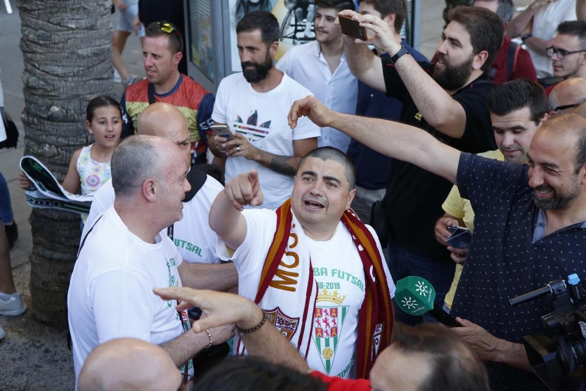 El Córdoba CF Futsal celebra el ascenso en Las Tendillas