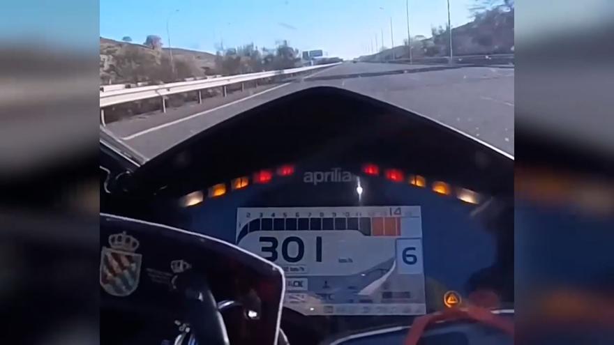 La Policía Nacional ha detenido a un motorista que se grabó circulando a 300km/h