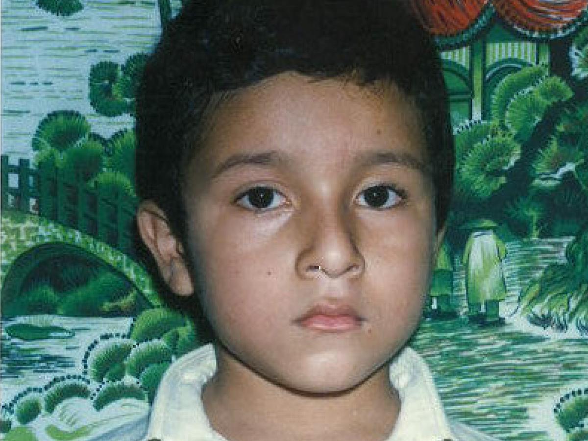 Javier Zamora de niño, cuando cruzó el desierto de Sonora solo a los nueve años.