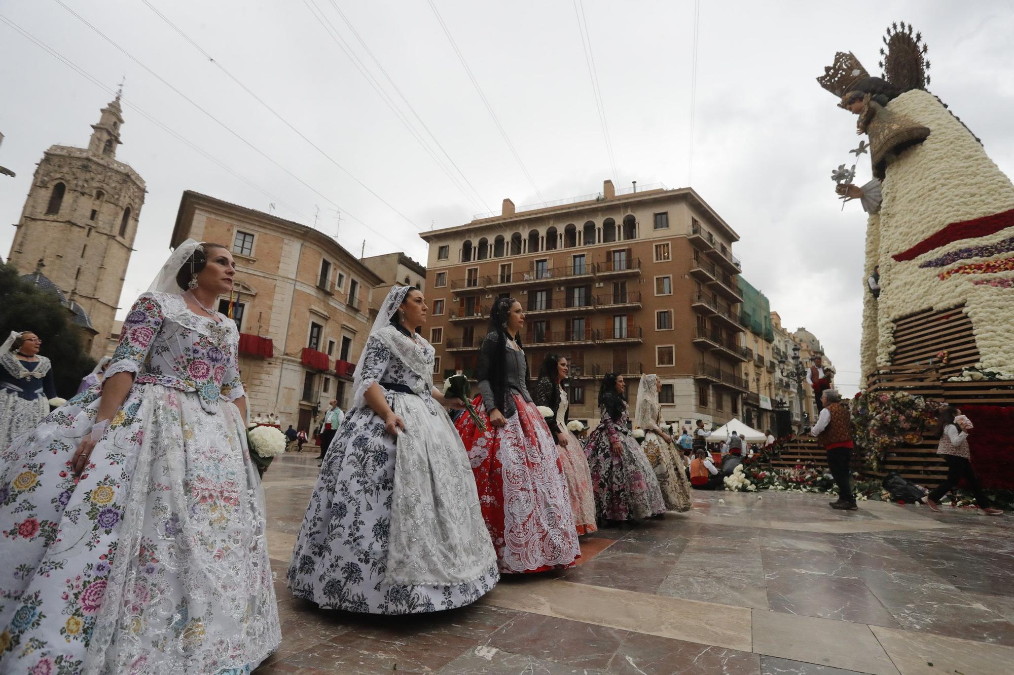 Búscate en el segundo día de ofrenda por la calle de la Paz (entre las 17:00 a las 18:00 horas)