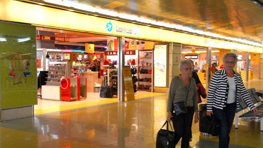 Dos empresas canarias pujan por las tiendas 'duty free' de los aeropuertos  - La Provincia