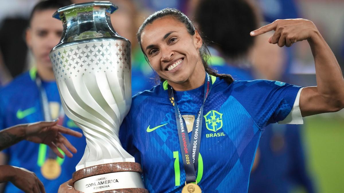 Marta, con la Copa América de Brasil