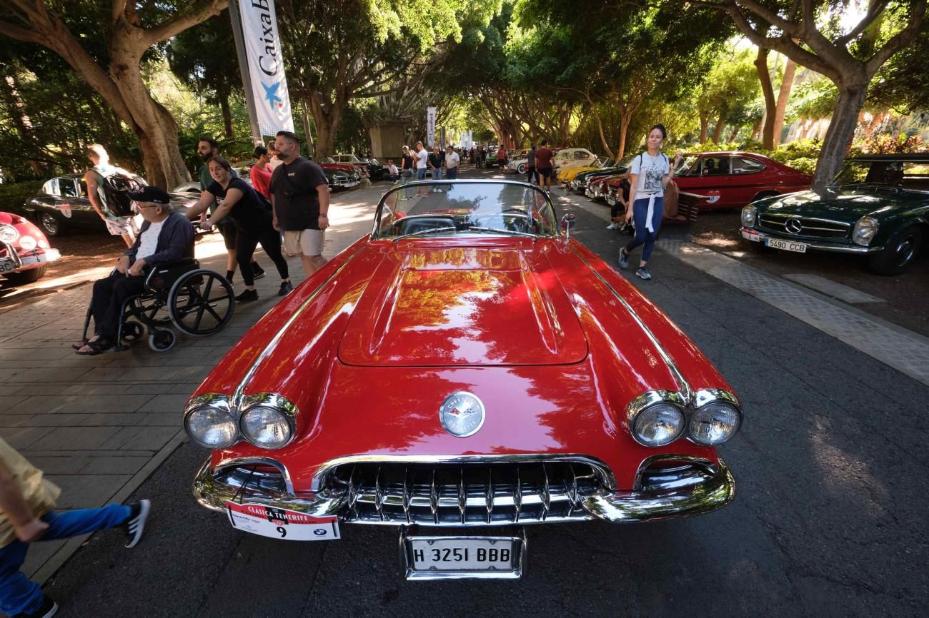 Entrega de trofeos y exposición de coches clásicos en la XXI Clásica de Tenerife