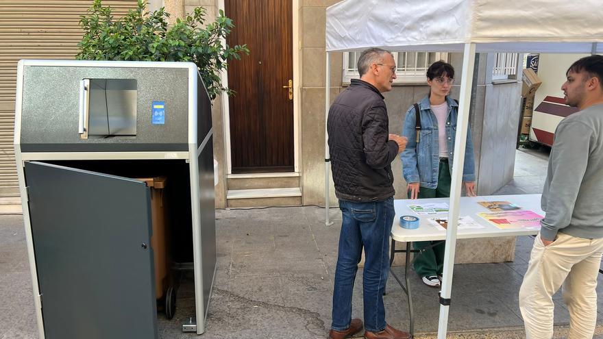 Bigastro instala los primeros contenedores inteligentes que recompensan por reciclar