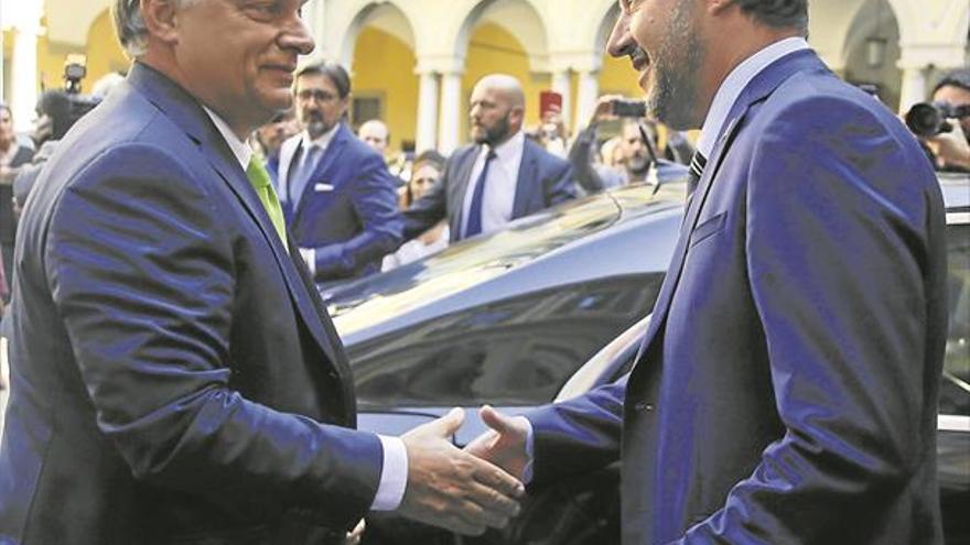 Salvini y Orbán sellan una alianza xenófoba para voltear Europa