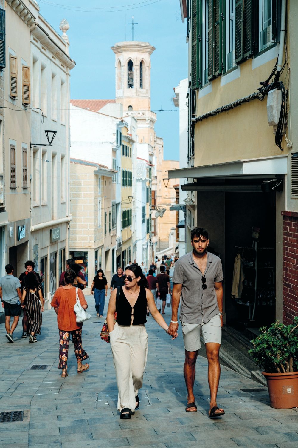 Paseando por el centro histórico de Maó.
