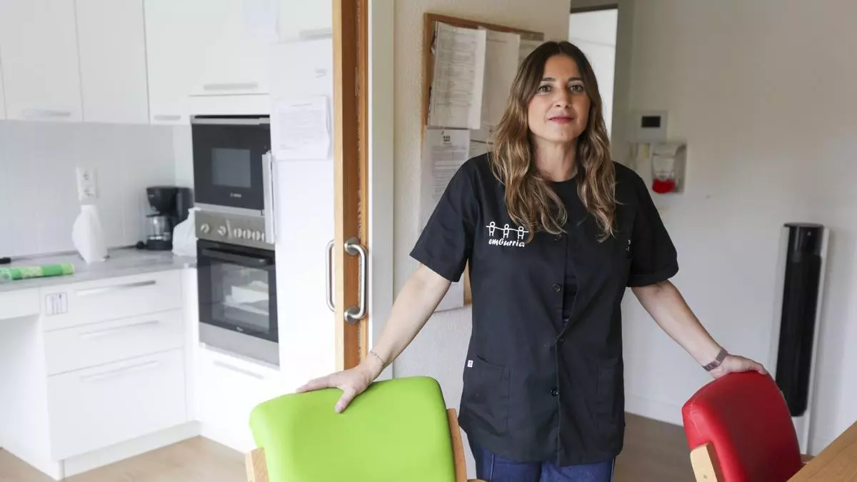 El futuro de los cuidados es una casa cerca de casa: así trabaja la asociación "Emburria", de Cangas de Onís, que presta asistencia a un centenar de personas con discapacidad